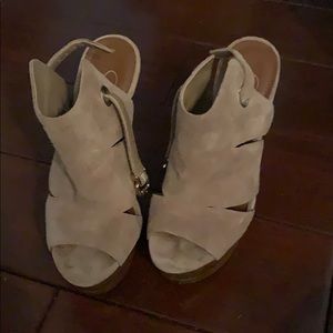 Good condition platforms